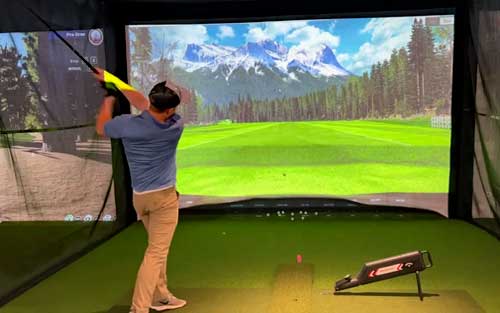 Mulligans Indoor Golf