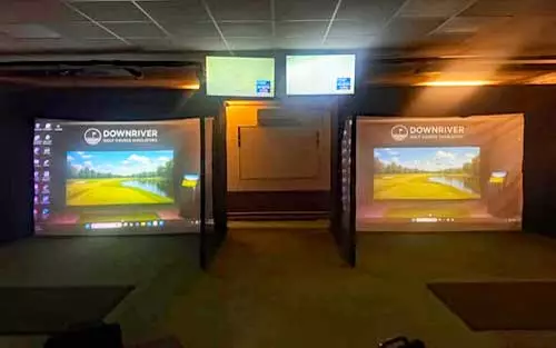 Downriver Golf Course indoor simulator